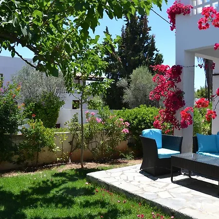 Cozy House In The Venice Of Greece