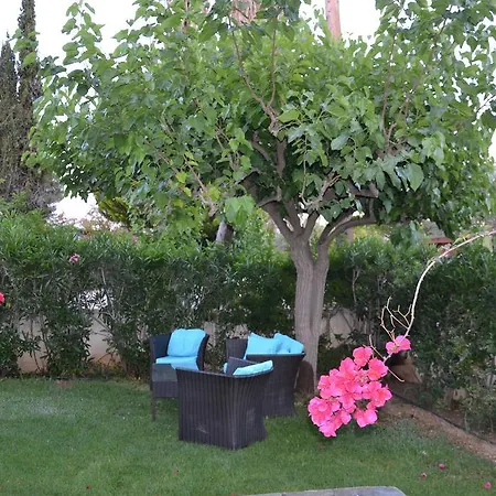 Cozy House In The Venice Of Greece